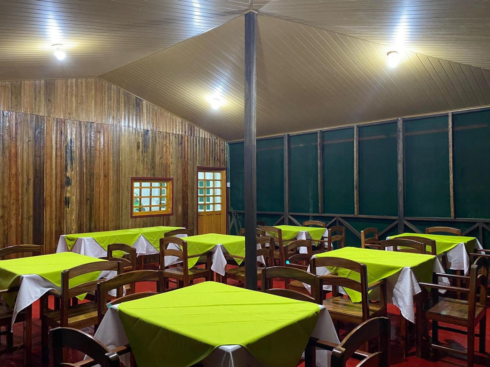 Amazon Acai Lodge Летисия Экстерьер фото
