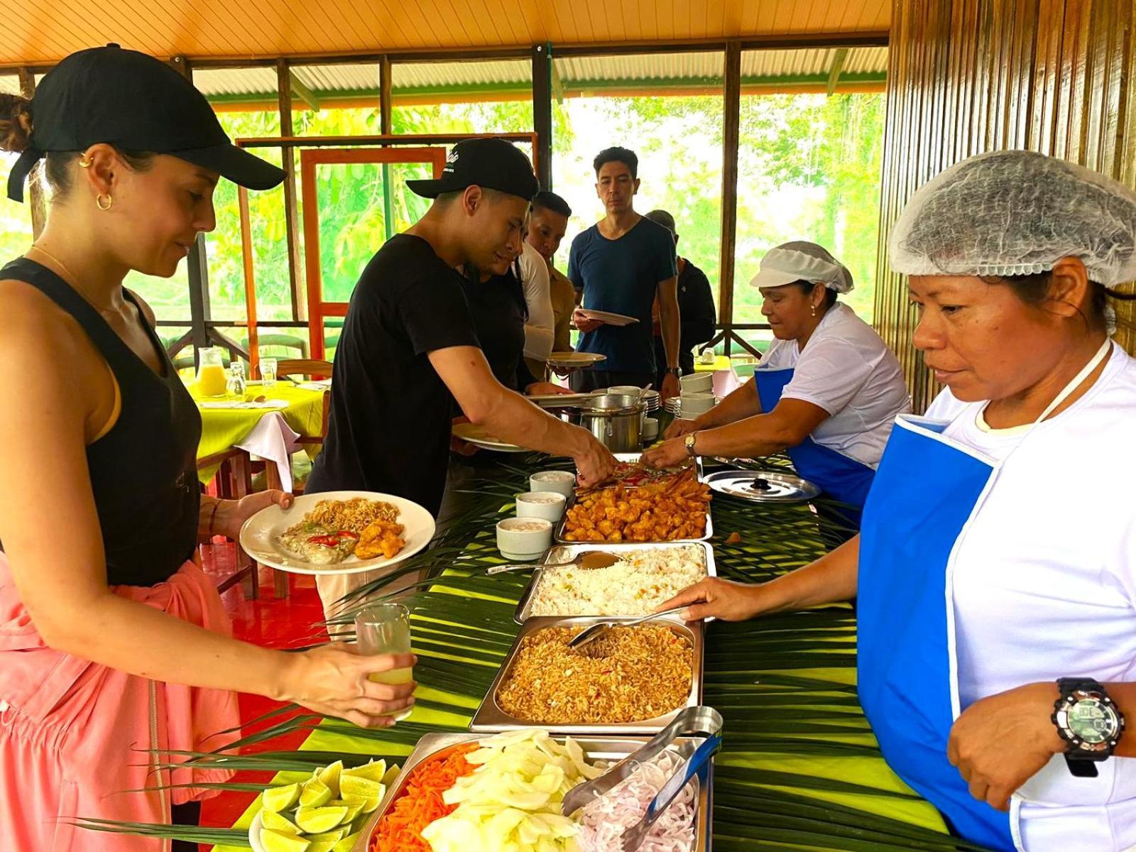 Amazon Acai Lodge Летисия Экстерьер фото
