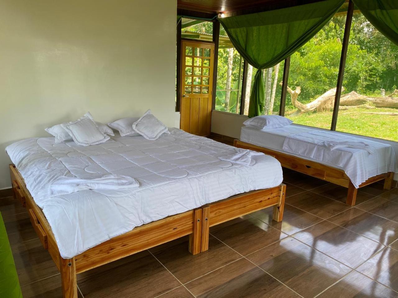 Amazon Acai Lodge Летисия Экстерьер фото